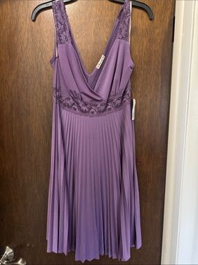 Forever 21 Lavender Lace-Trim Pleated Midi Dress